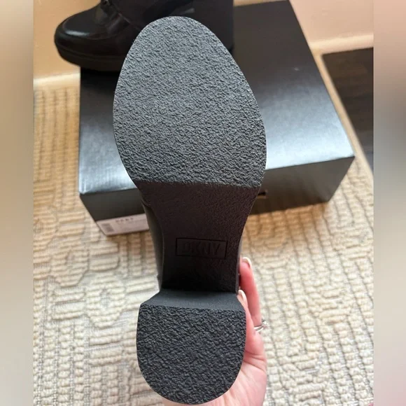 DKNY Women’s Toia Lace Up Zipper Combat Boots Black Size 7 New In Box - Picture 6 of 10